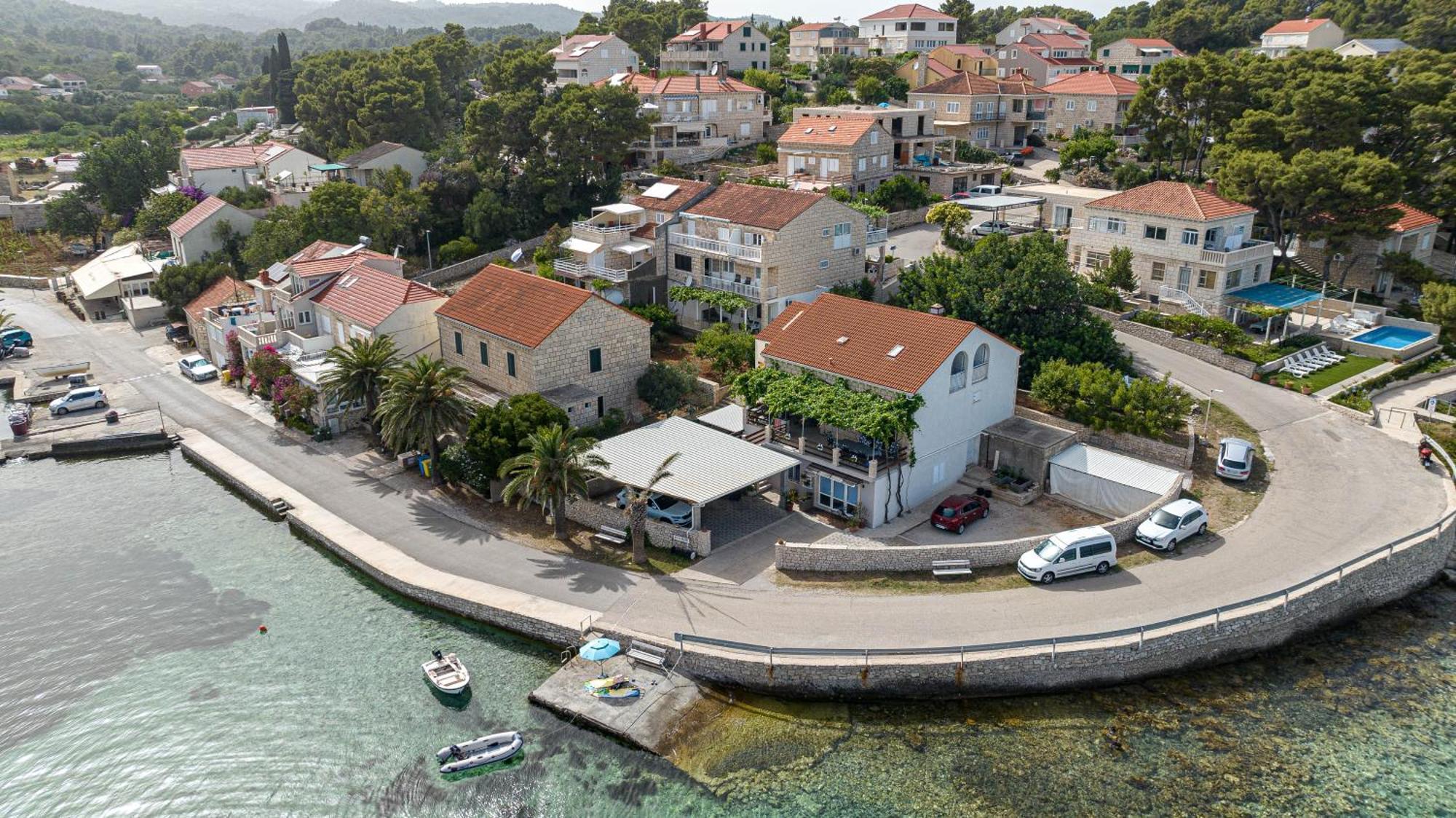 Apartments Suda Lumbarda Exterior photo