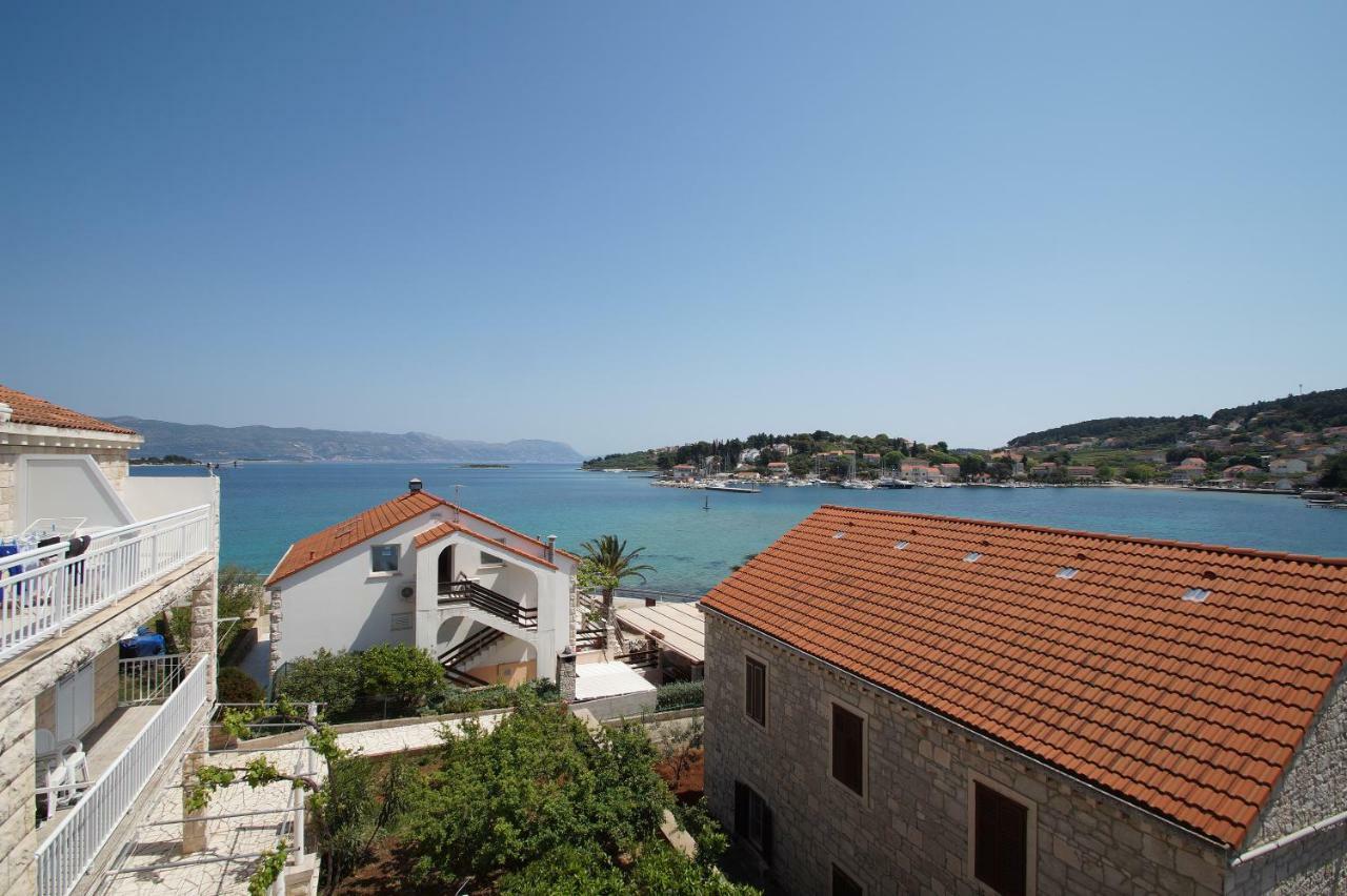 Apartments Suda Lumbarda Exterior photo